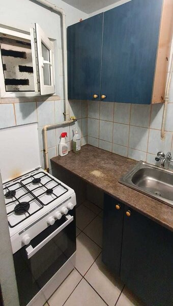 Berceni, Piata Resita, str. Costila,